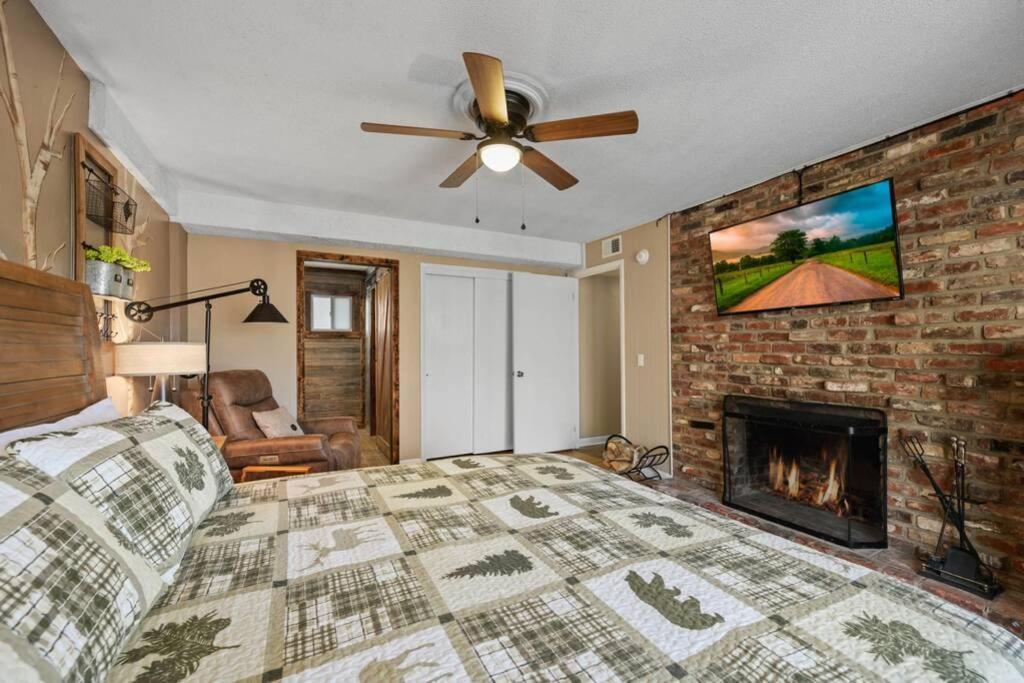 Happy Trails - Cobbly Nob Resort Home Gatlinburg Exterior foto
